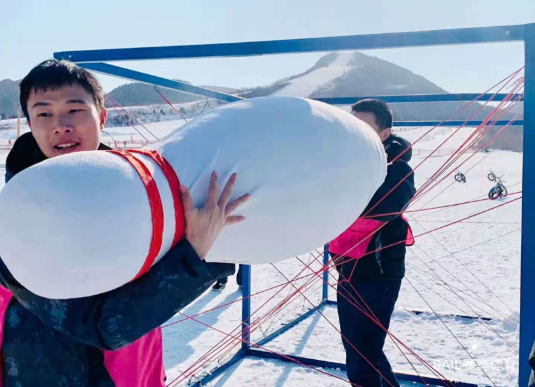 SNOWBALL 冰雪巅峰团队挑战赛