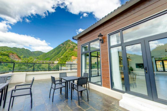 【爆款团建】水长城游览-烧烤&趣味游戏-民宿山水2日休闲主题团建